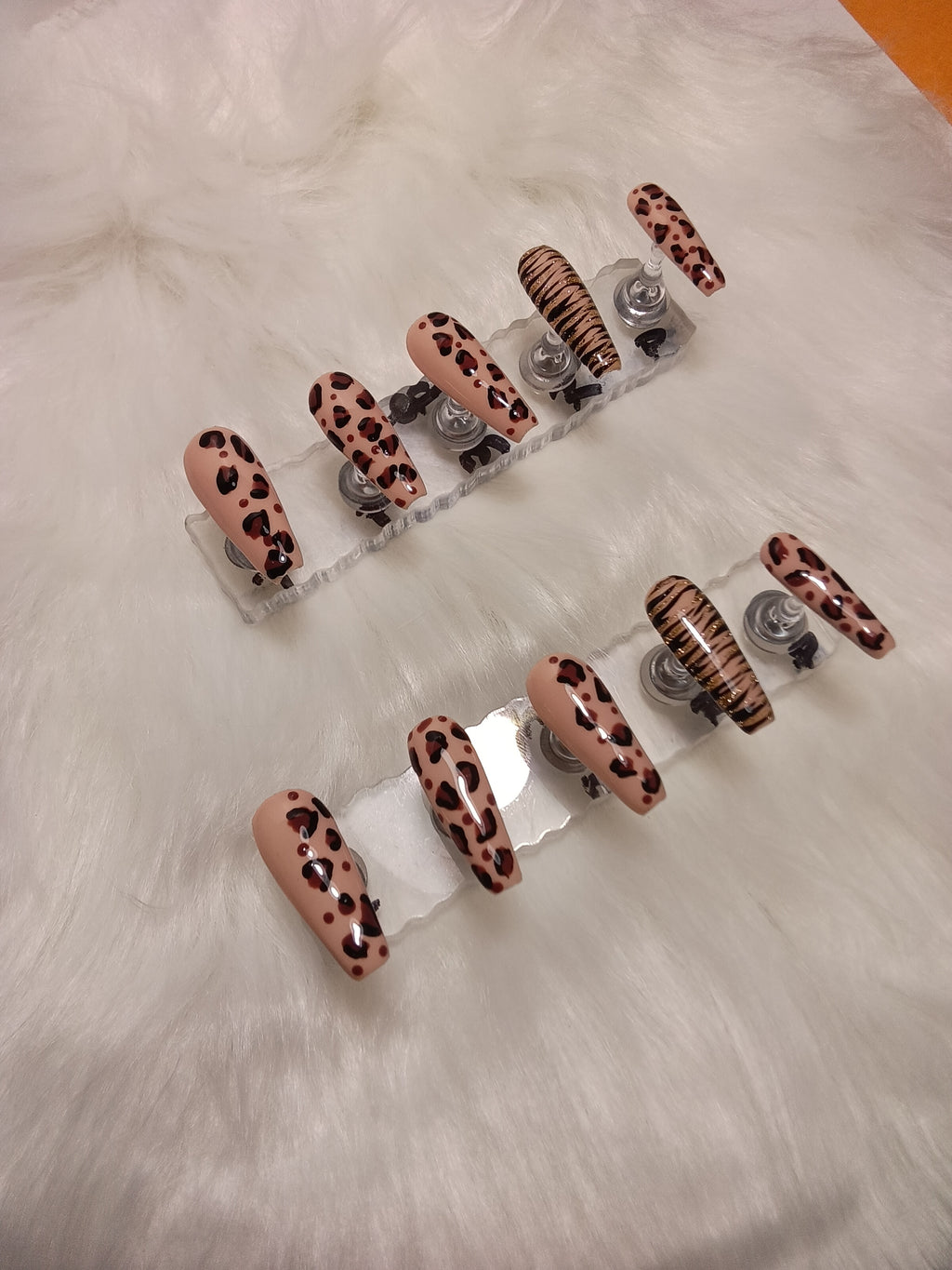 Luxury Nude Cheetah Print Press On nail set