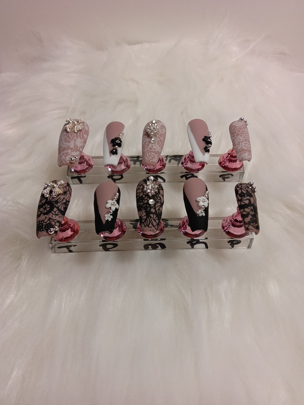 Elegant Matte Black and White Lace Press On nail set