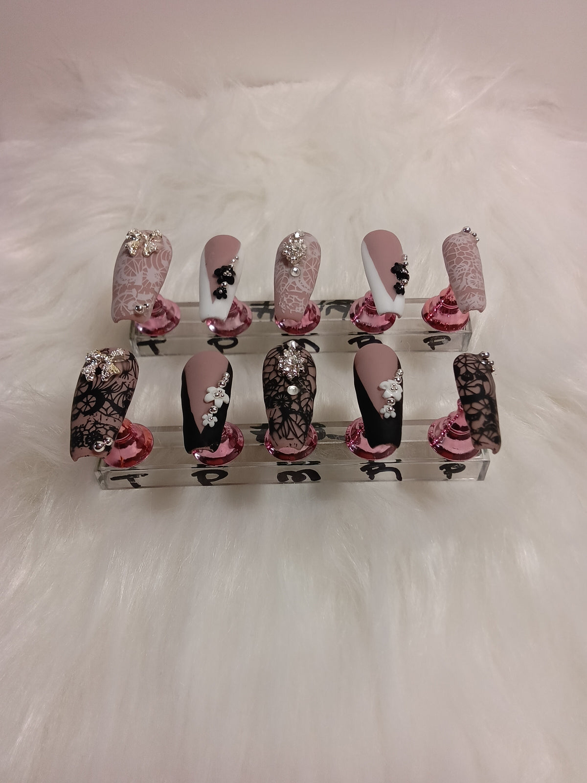 Elegant Matte Black and White Lace Press On nail set