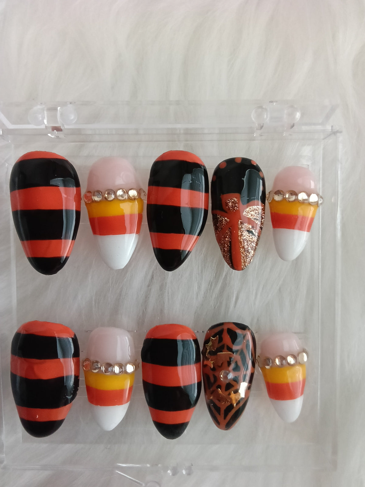Cutsie Candy Corn Halloween Press On set