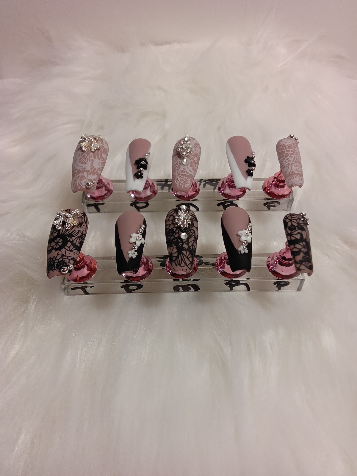 Elegant Matte Black and White Lace Press On nail set