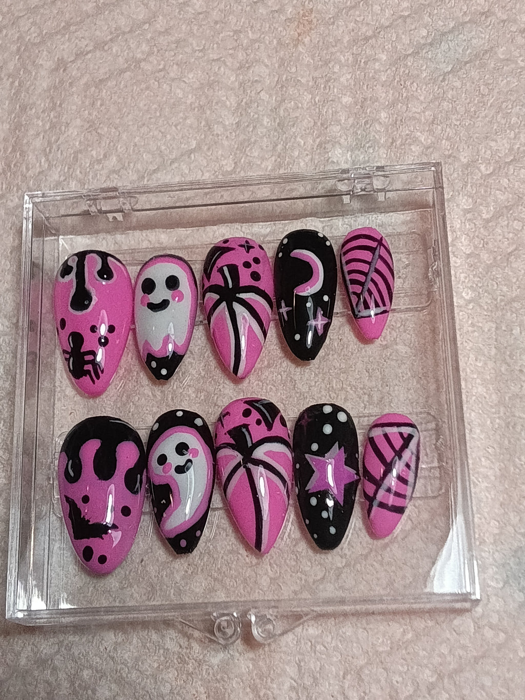 Cutsie Pink and Black Halloween Press On set