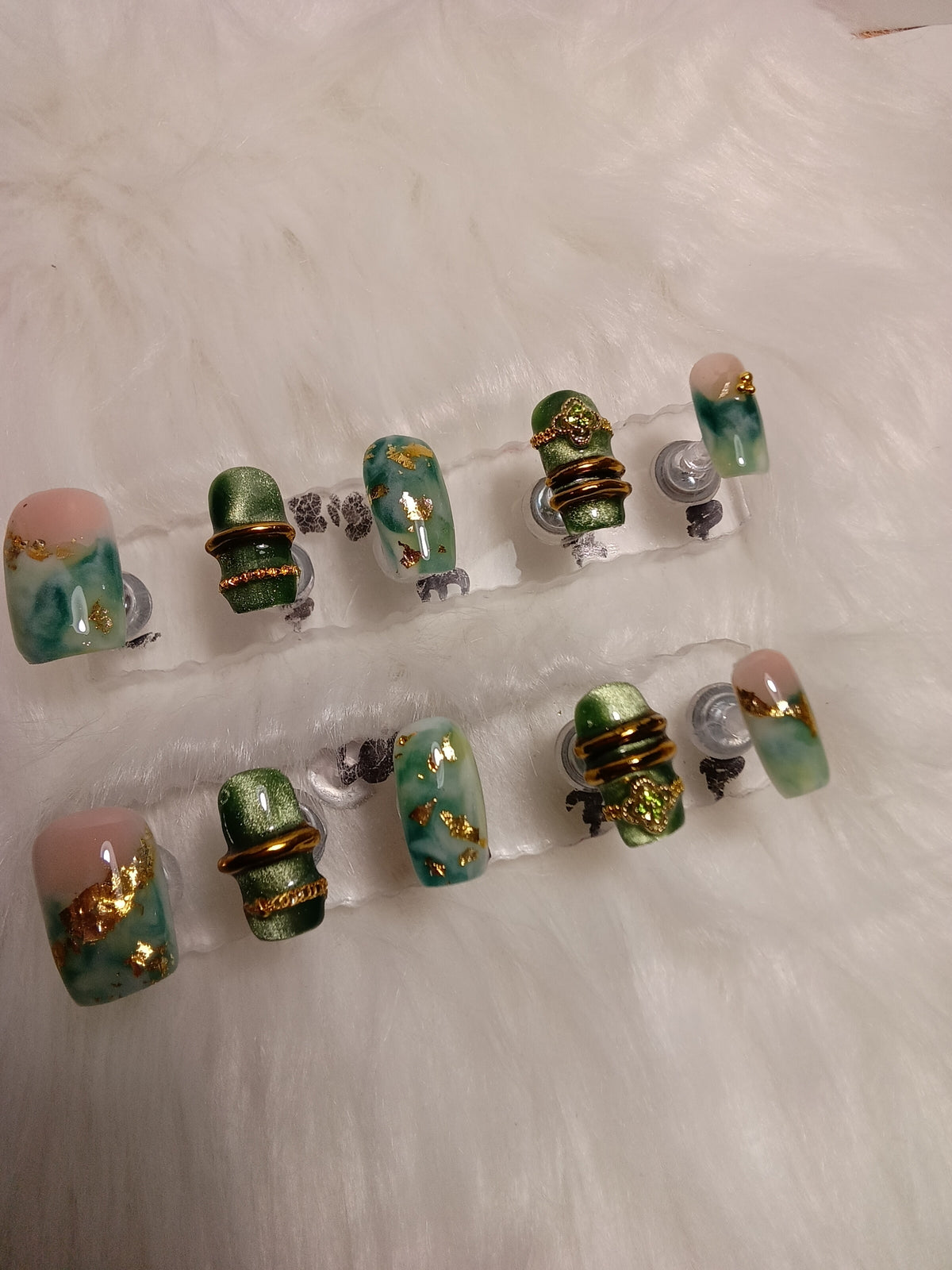 Elegant Jade Bangle Press On nail set
