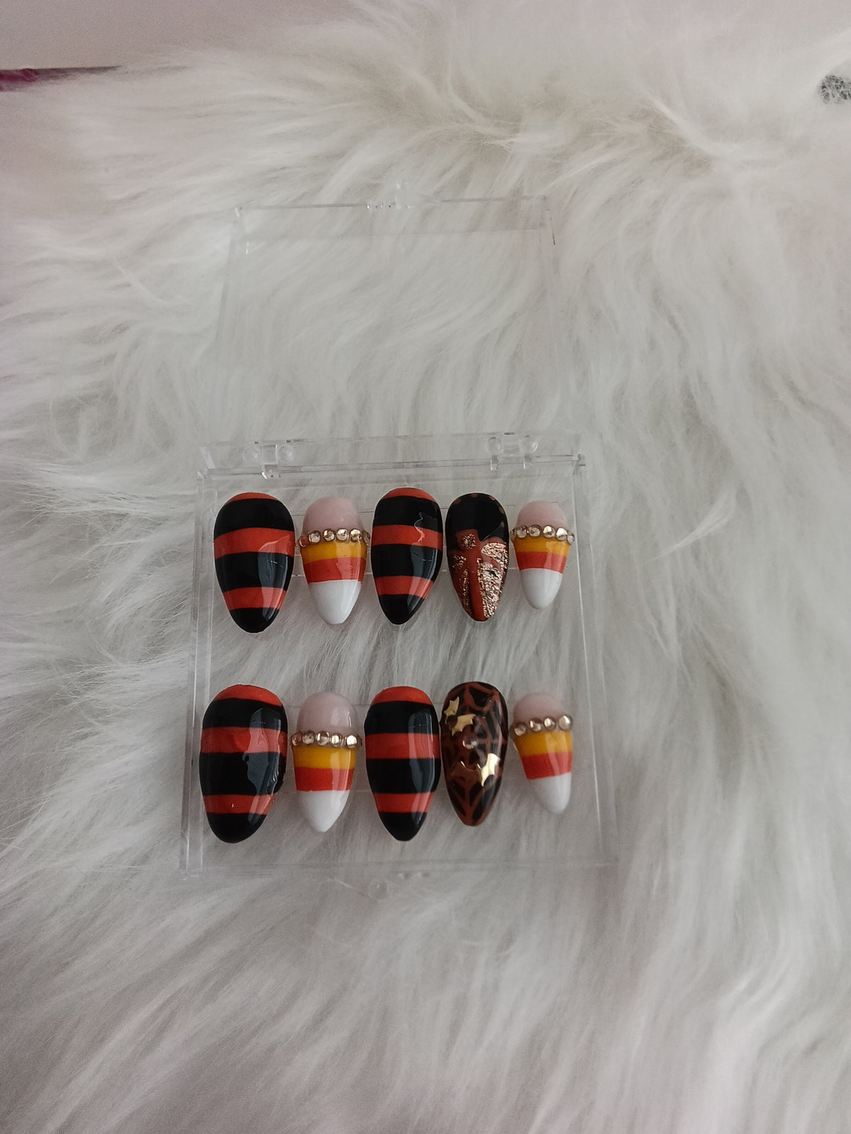 Cutsie Candy Corn Halloween Press On set