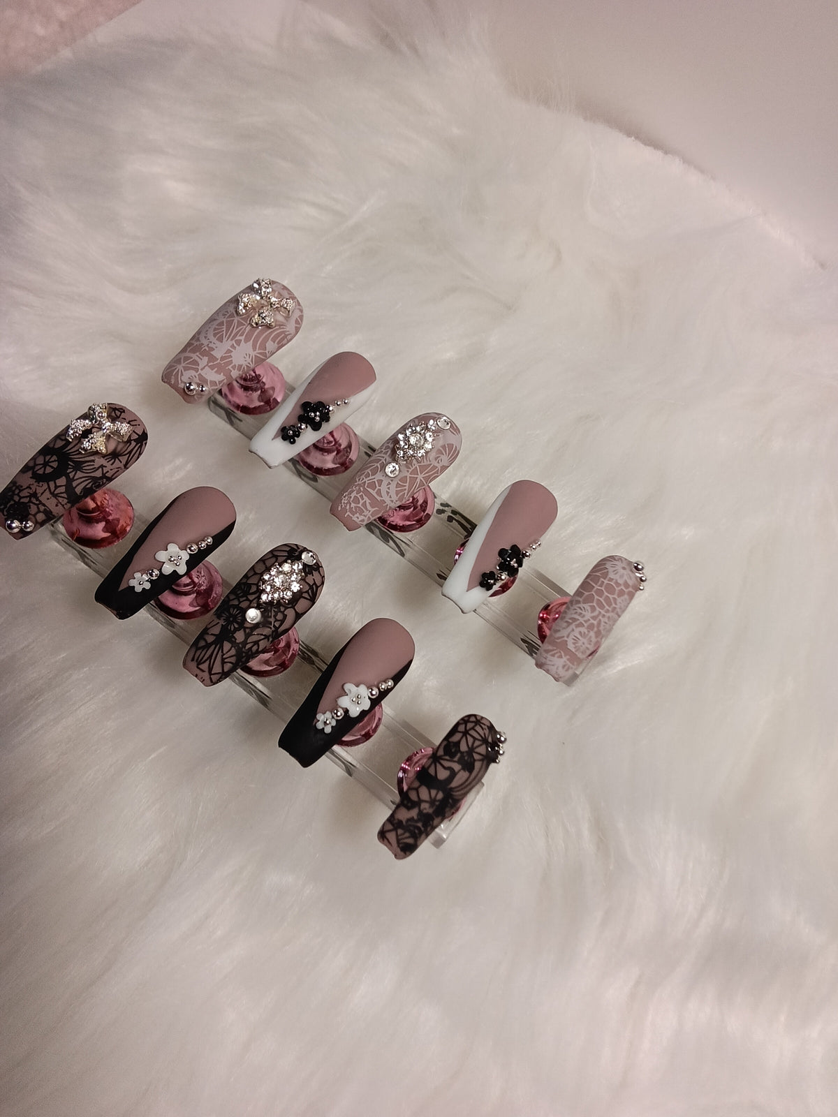 Elegant Matte Black and White Lace Press On nail set