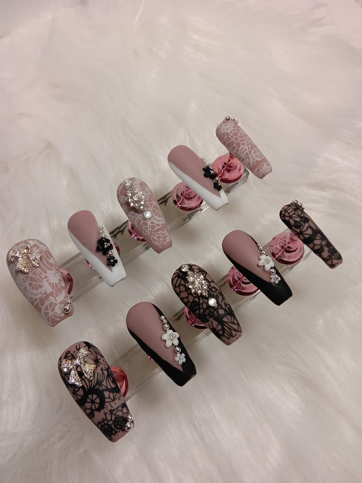 Elegant Matte Black and White Lace Press On nail set